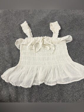 SUITE 2939 WHITE RUFFLE SMOCKED TOP SZ  s